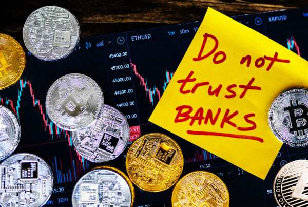 Do Not Trust Banks Header
